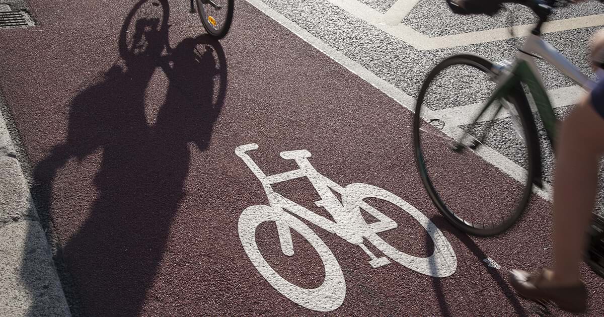 Cycling on the Pavement: What are the Rules? | Legal Guides